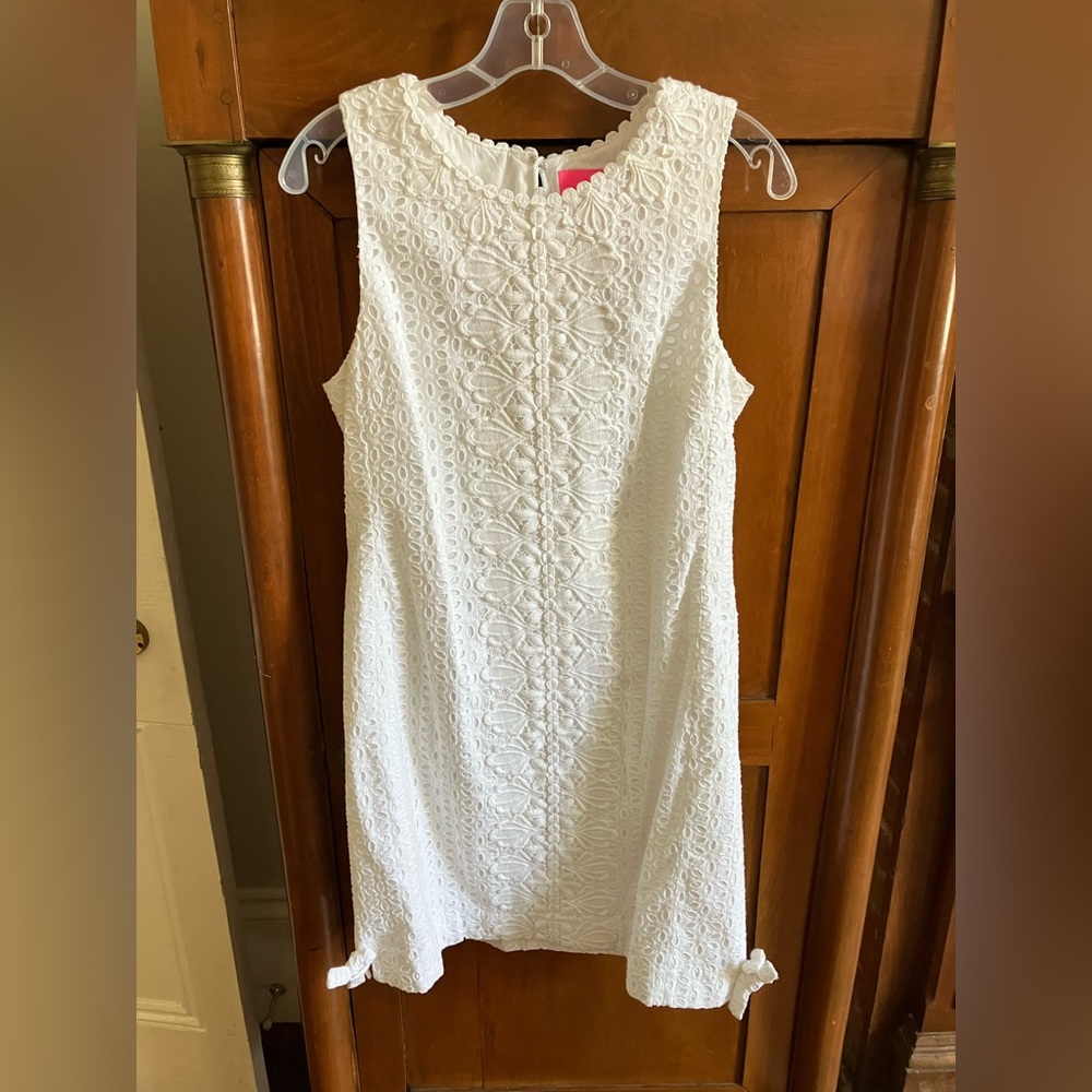 Lilly Pulitzer white eyelet lace shift dress Sz 10